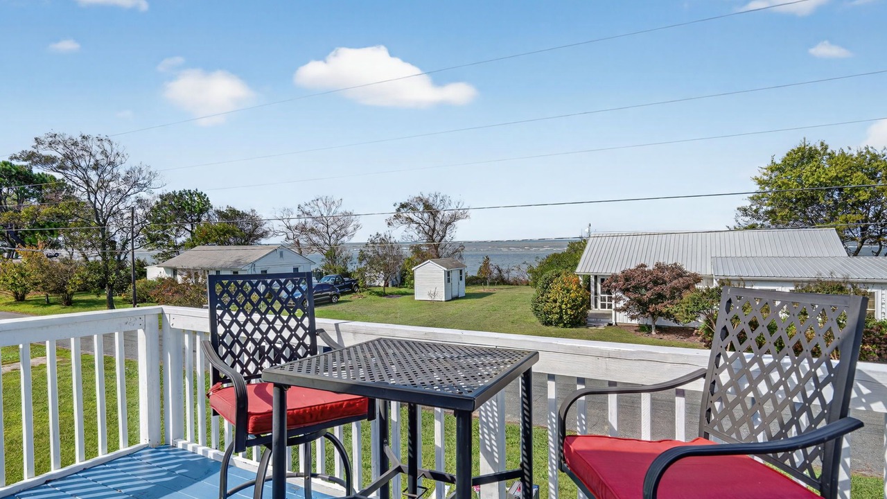 Photo of Patio Balcony in Birdsnest