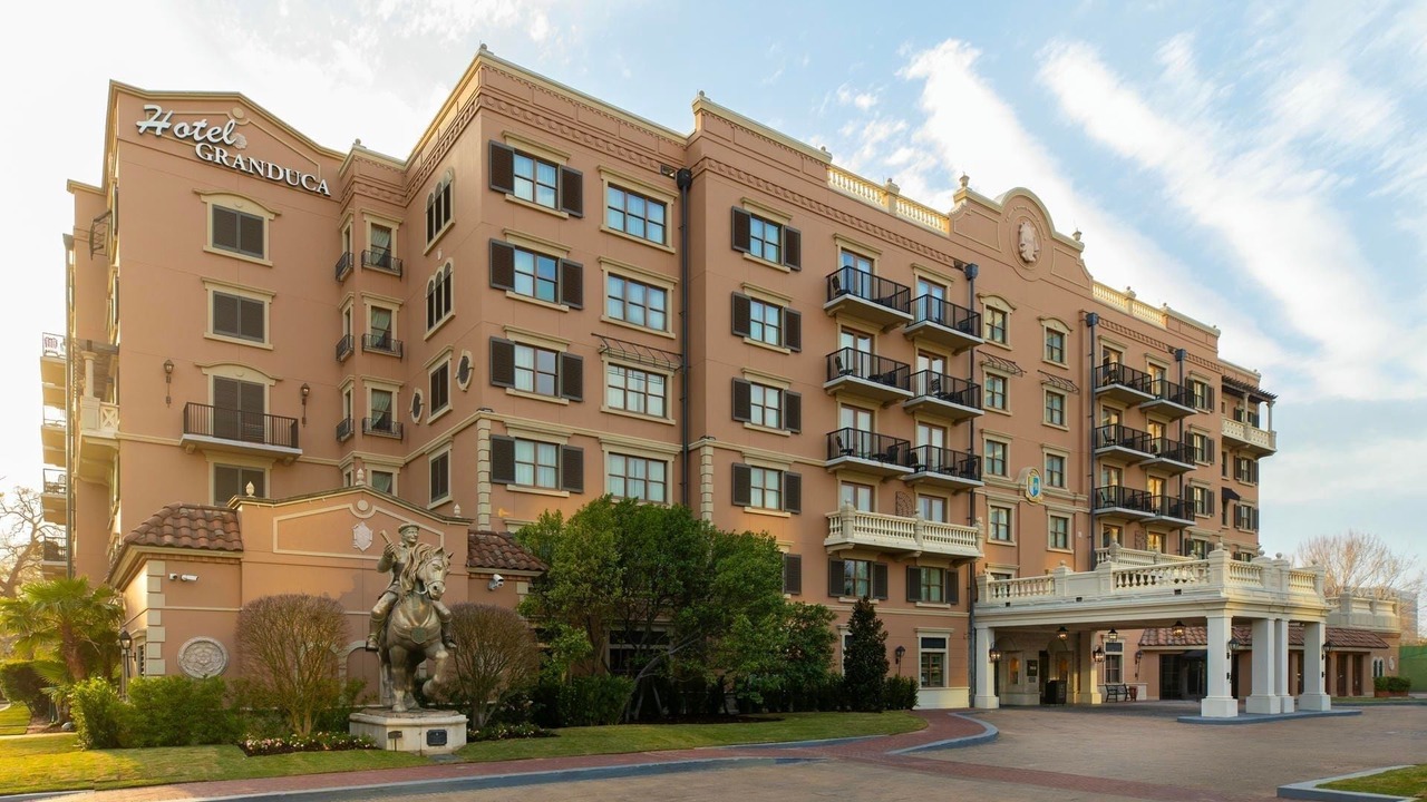 Photo of Outdoor in Uptown