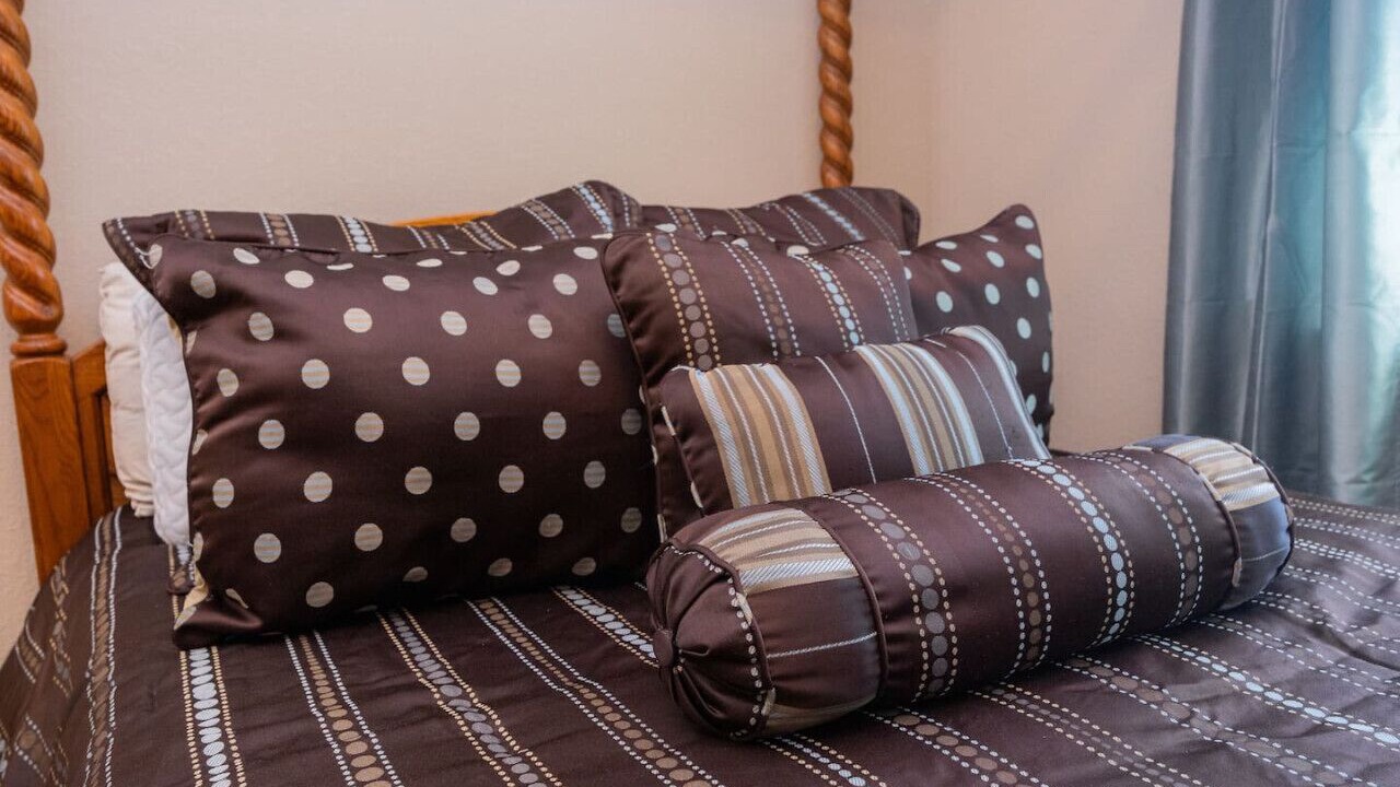 Photo of Bedroom in Crowley