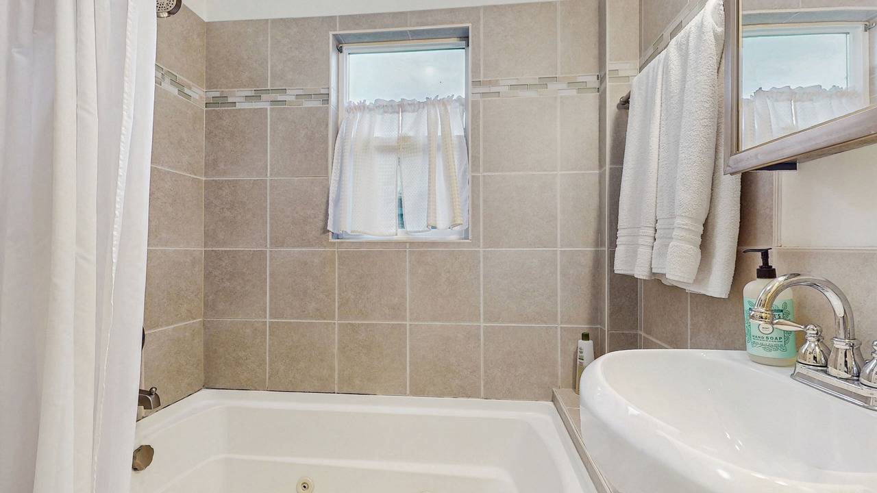 Photo of Bathroom in North Beach/Blue Ridge
