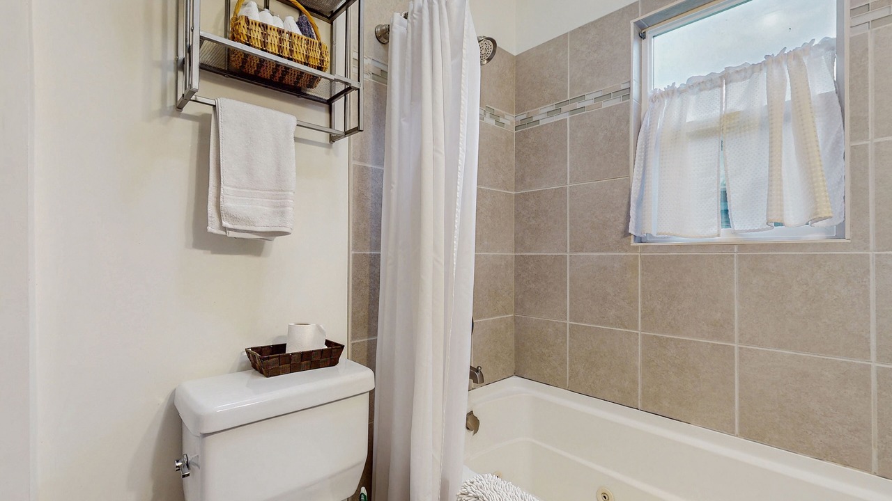 Photo of Bathroom in North Beach/Blue Ridge