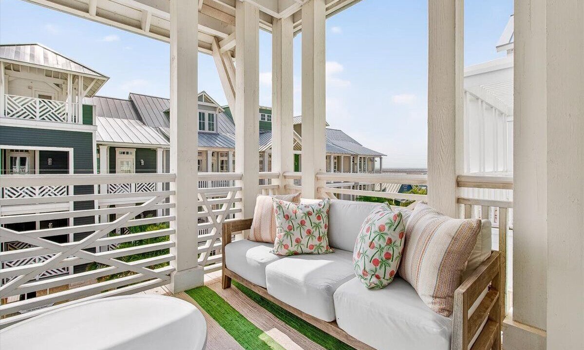 Photo of Patio Balcony in Cinnamon Shore