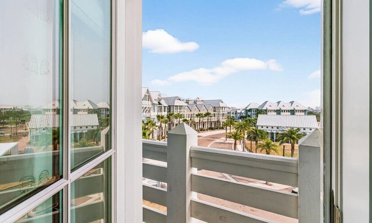 Photo of Patio Balcony in Cinnamon Shore