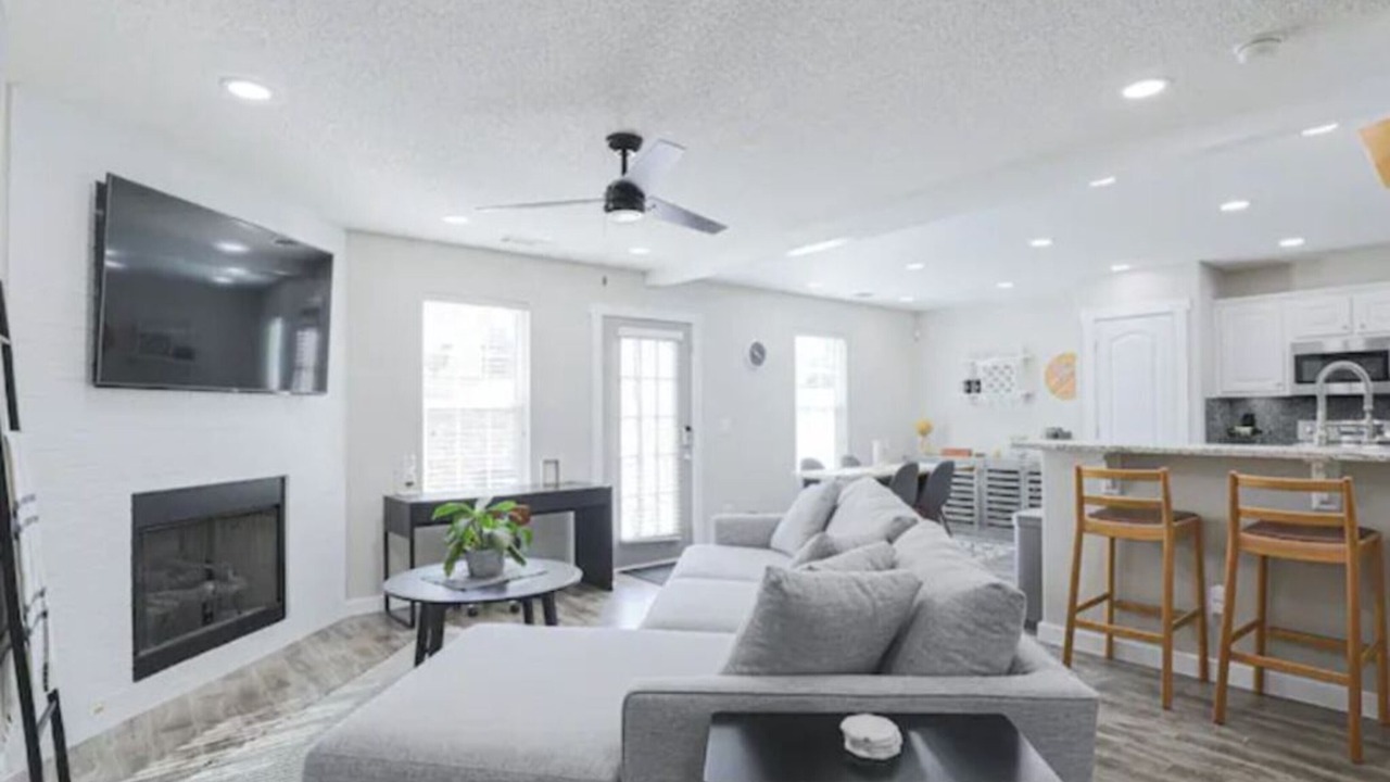 Photo of Livingroom in Winder