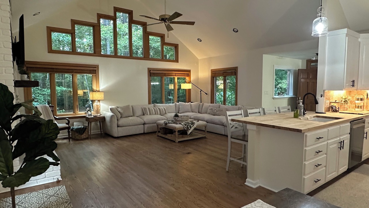 Photo of Livingroom in McCain