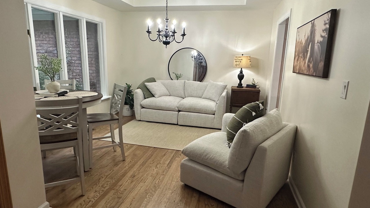 Photo of Livingroom in McCain