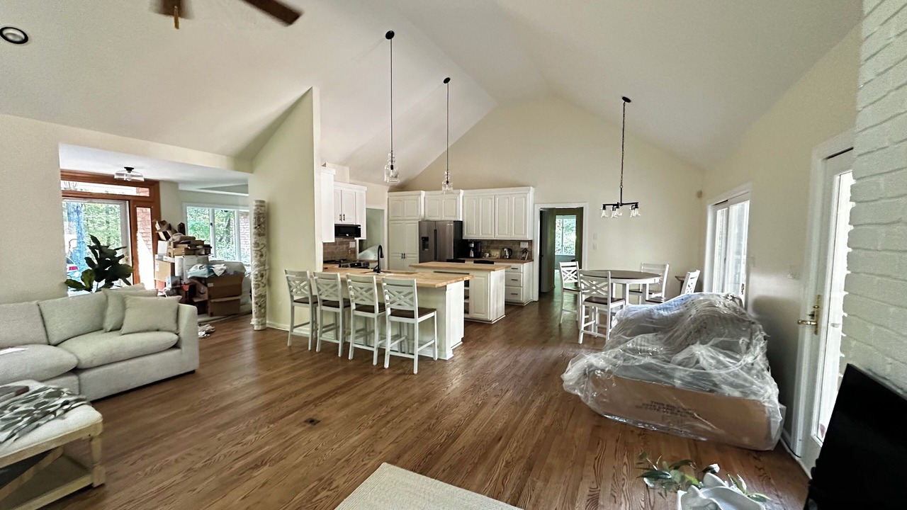 Photo of Livingroom in McCain