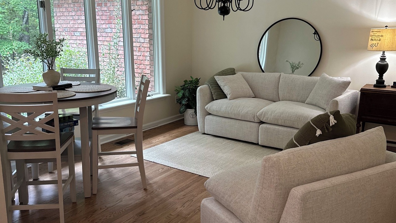 Photo of Livingroom in McCain