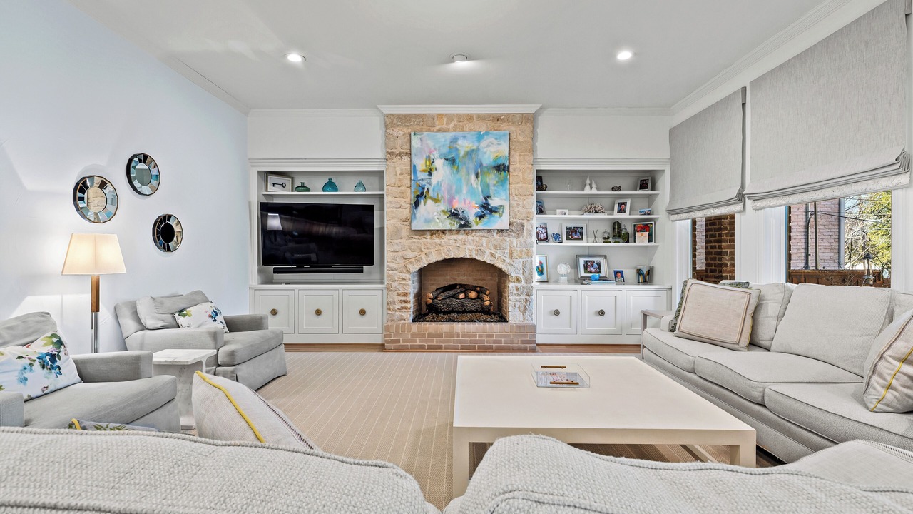 Photo of Livingroom in Park Cities
