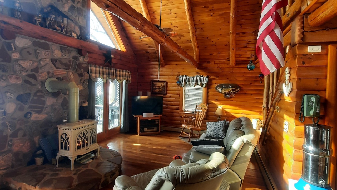 Photo of Livingroom in Wolcott