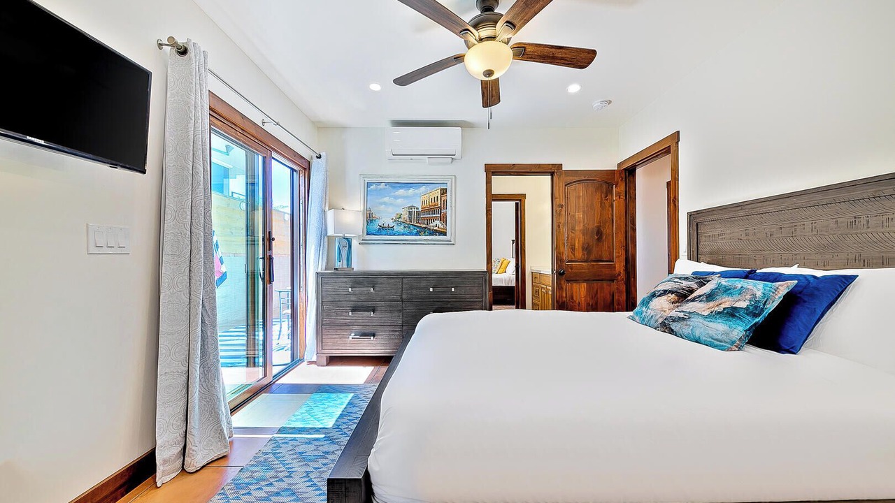 Photo of Bedroom in Mission Beach