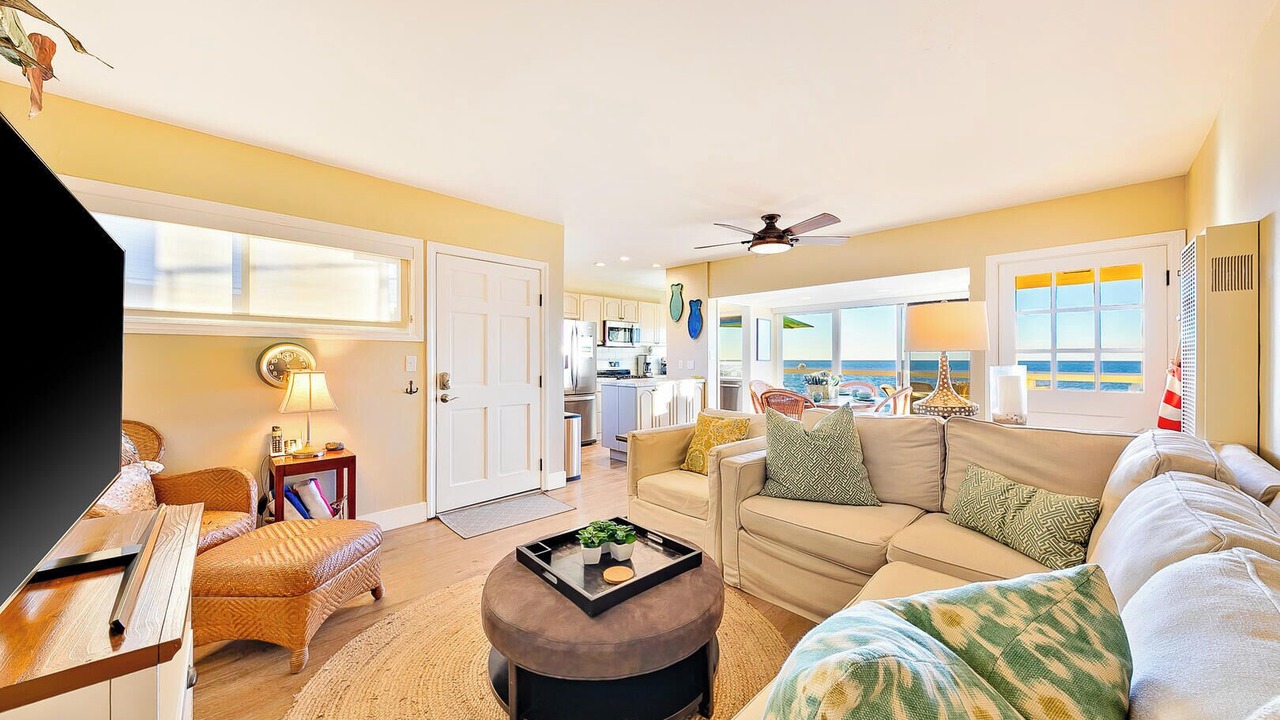 Photo of Livingroom in Ocean Beach