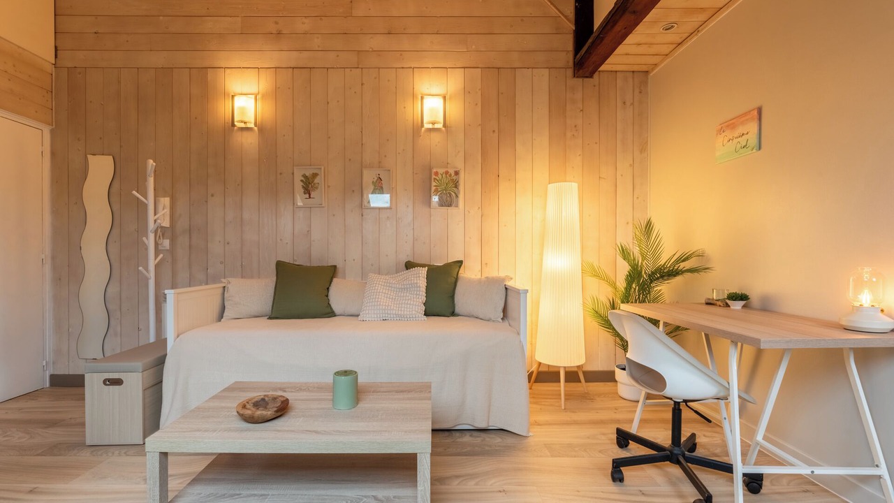 Photo of Bedroom in Rouen City Centre