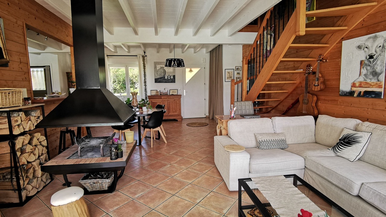 Photo of Livingroom in Villeneuve-de-Riviere