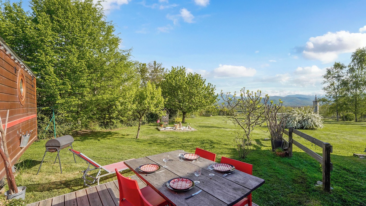 Photo of Outdoor in Villeneuve-de-Riviere