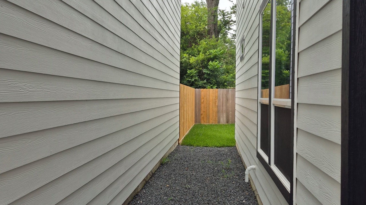 Photo of Outdoor in Foster Place