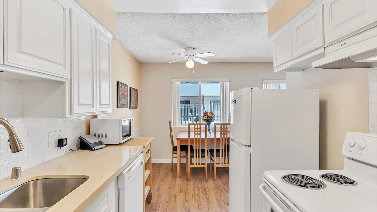 Photo of Kitchen in Ocean Beach