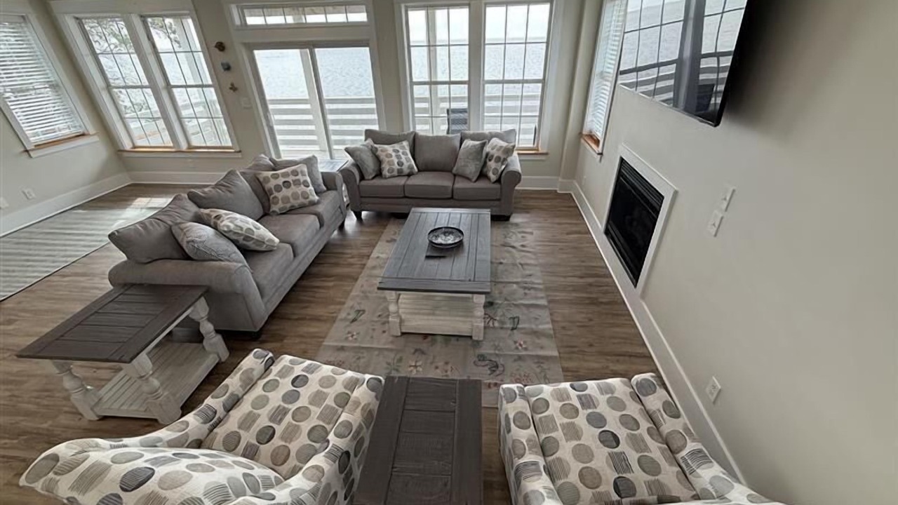Photo of Livingroom in Colington