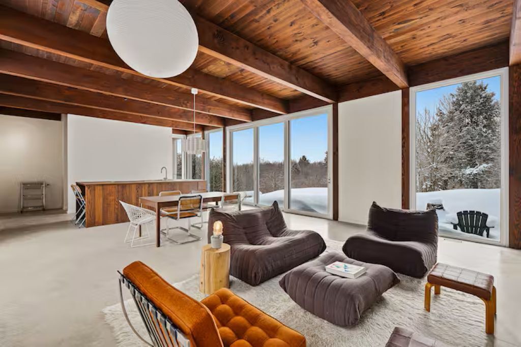 Photo of Livingroom in Wentworth-Nord