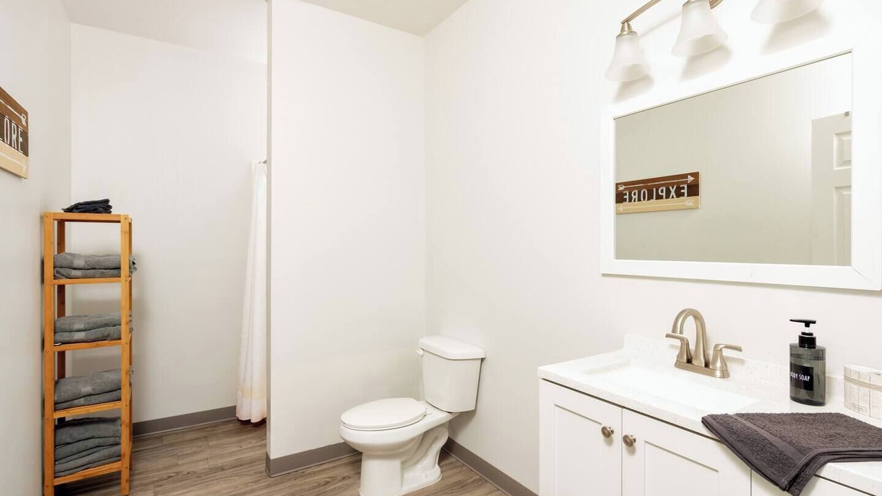 Photo of Bathroom in Maxwell
