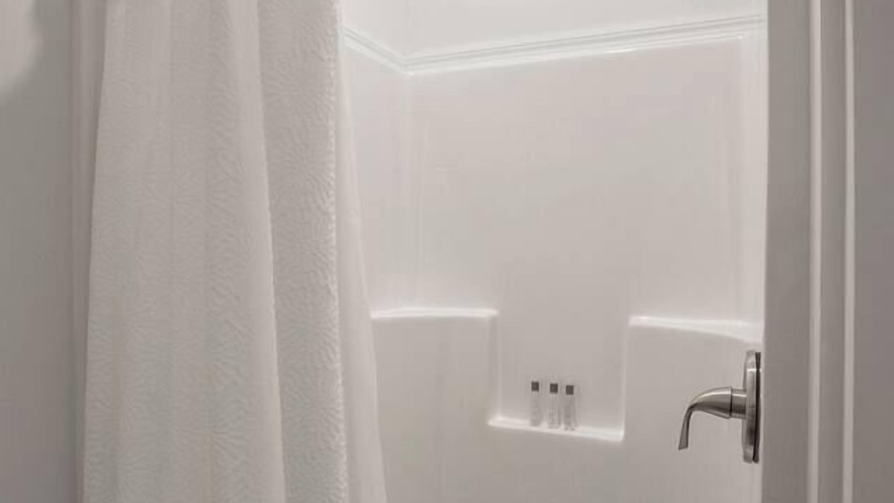 Photo of Bathroom in Maxwell