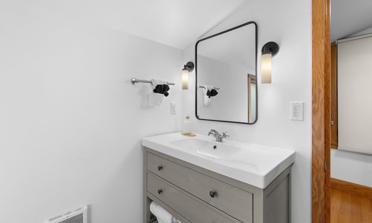 Photo of Bathroom in Nehalem