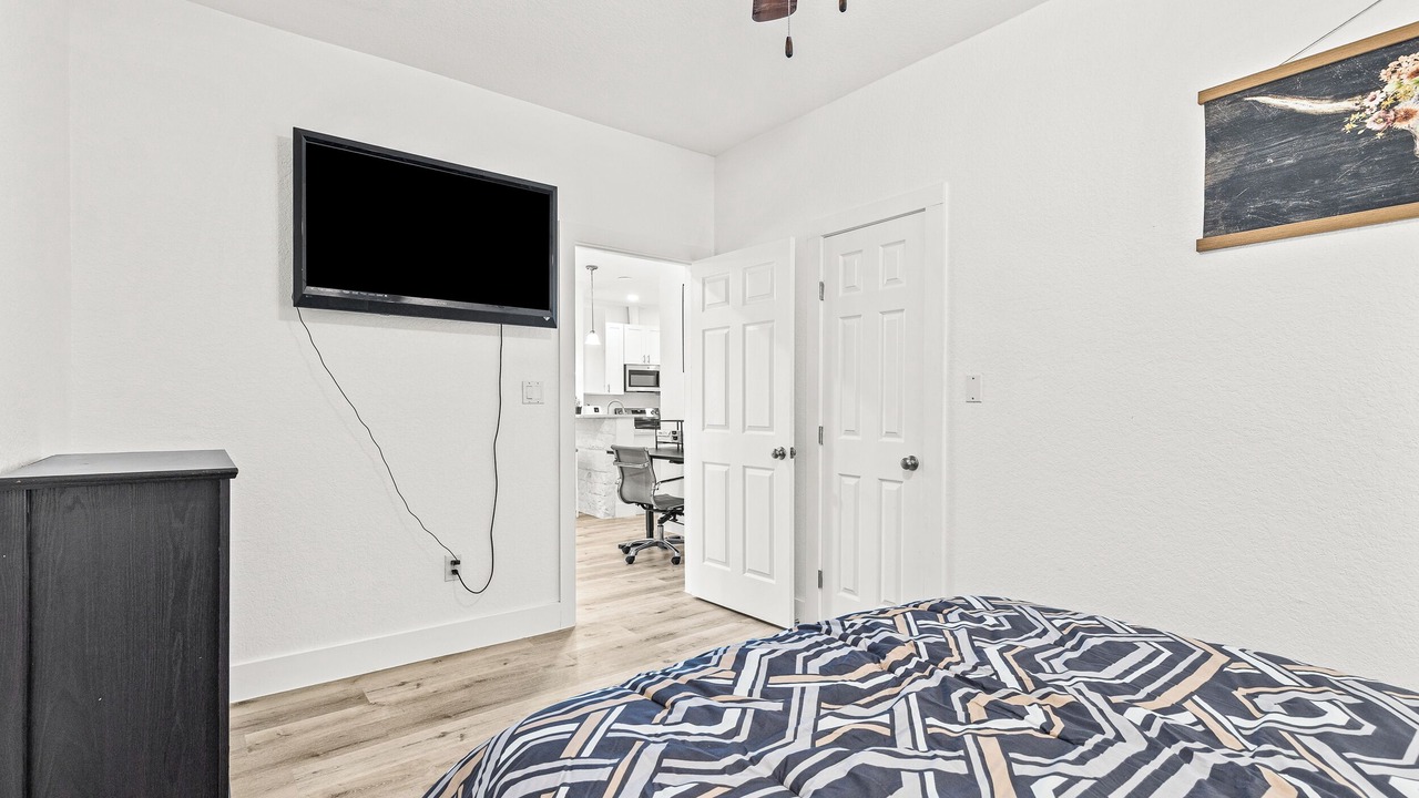 Photo of Bedroom in Northwest Los Angeles Heights