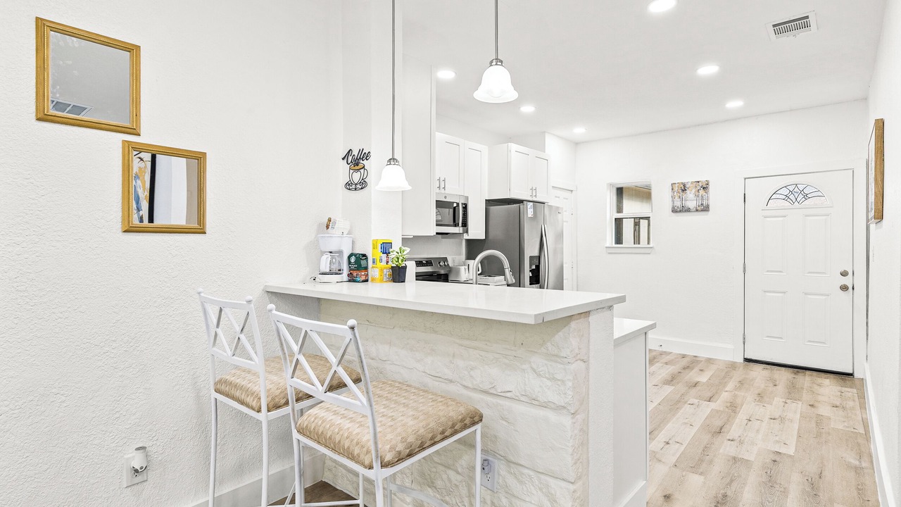 Photo of Kitchen in Northwest Los Angeles Heights