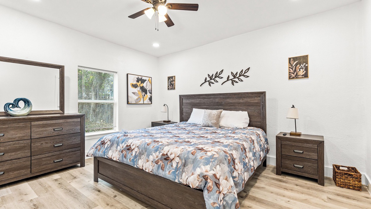 Photo of Bedroom in Northwest Los Angeles Heights