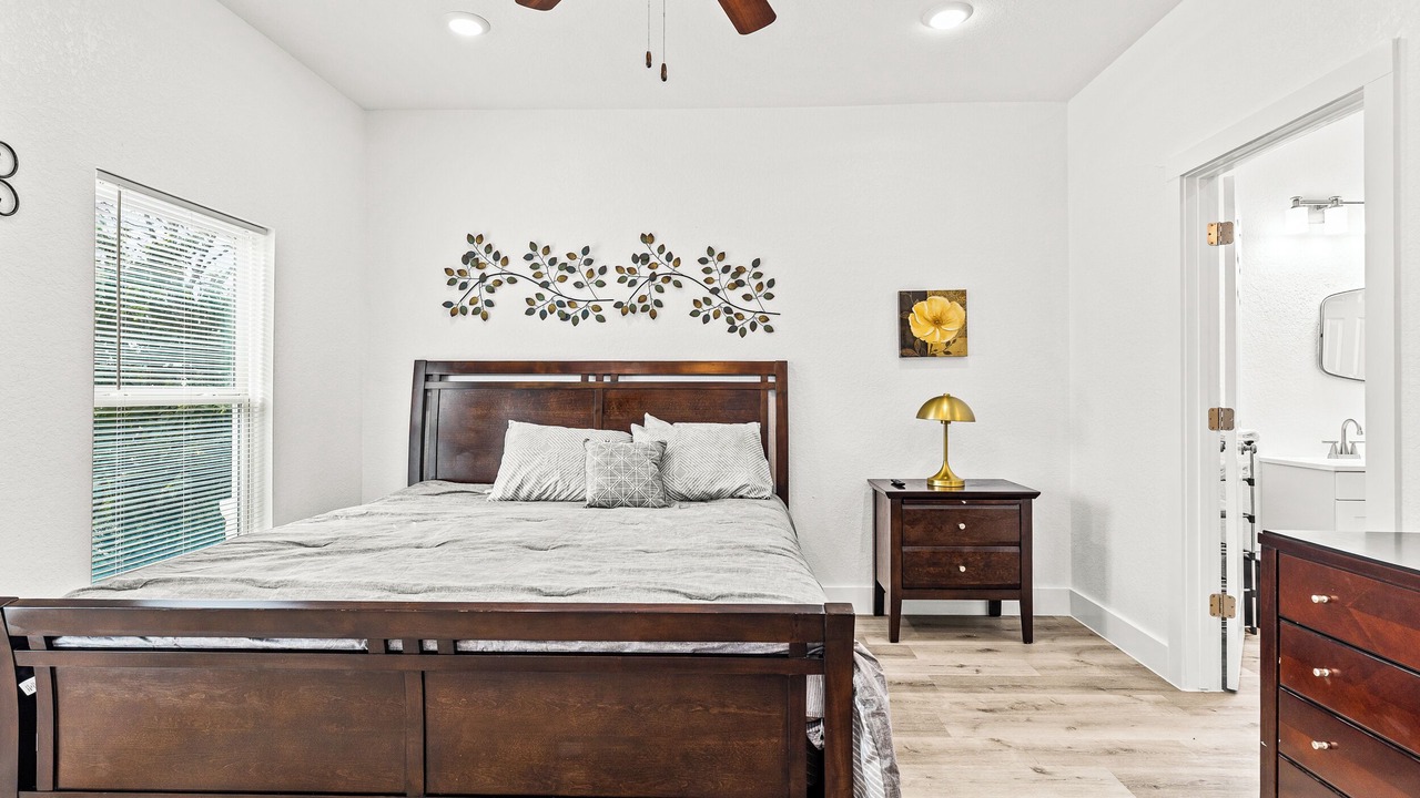 Photo of Bedroom in Northwest Los Angeles Heights