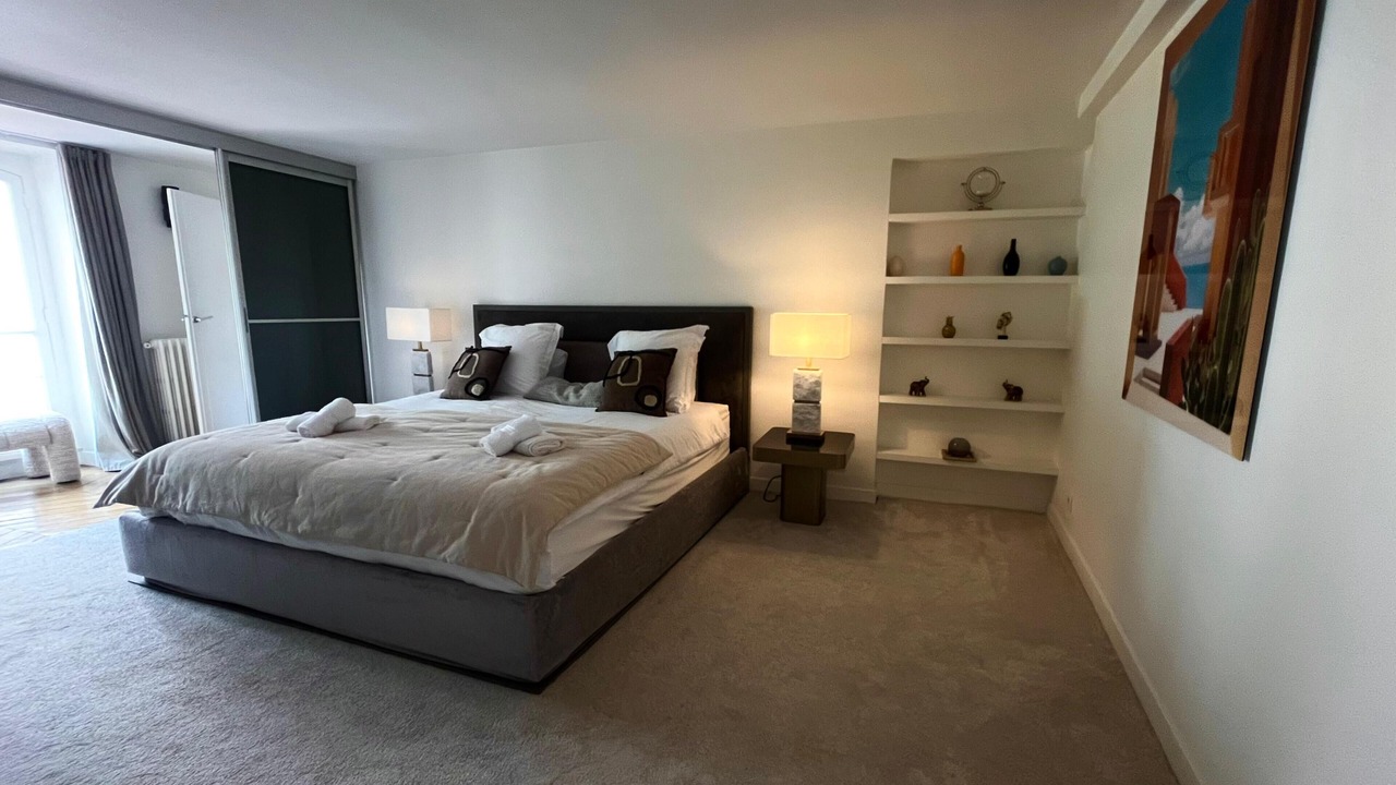 Photo of Bedroom in Champs-Elysees