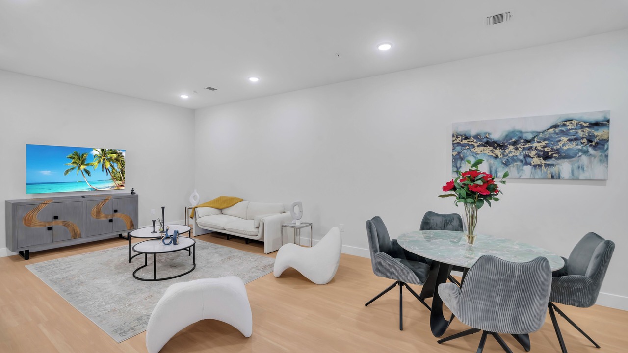 Photo of Livingroom in Paterson