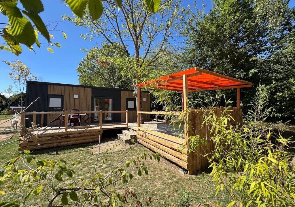 Photo of Patio Balcony in Saint-Martin-du-Vieux-Belleme