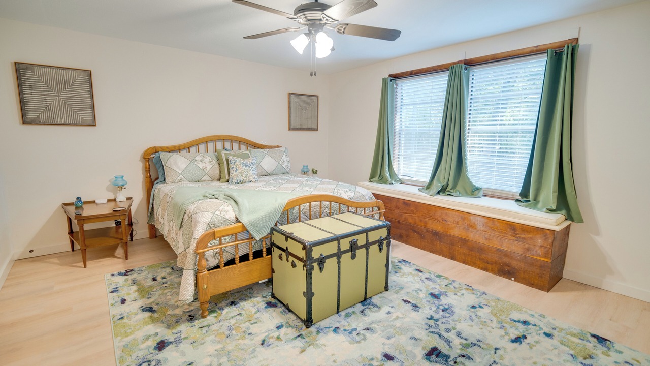 Photo of Bedroom in Cookson