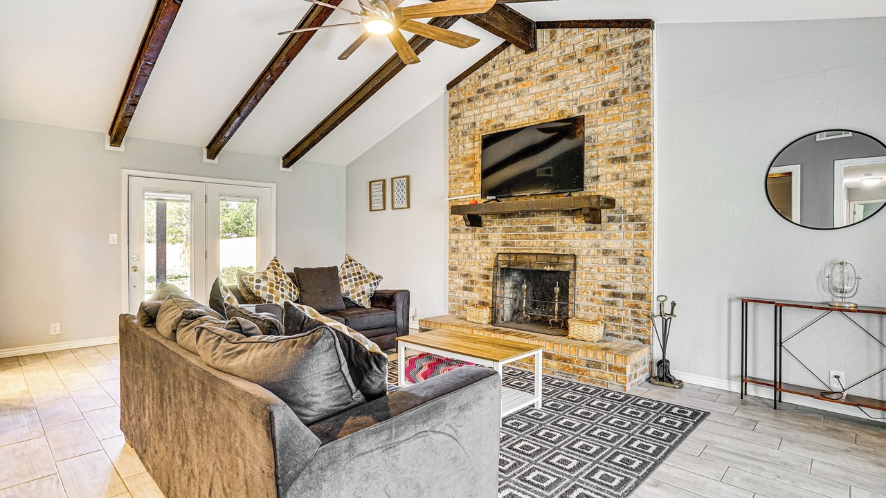 Photo of Livingroom in Wichita Falls
