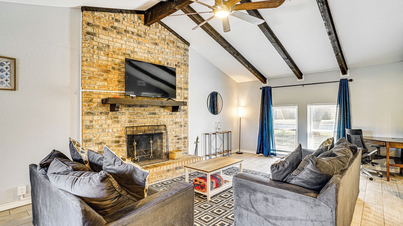 Photo of Livingroom in Wichita Falls