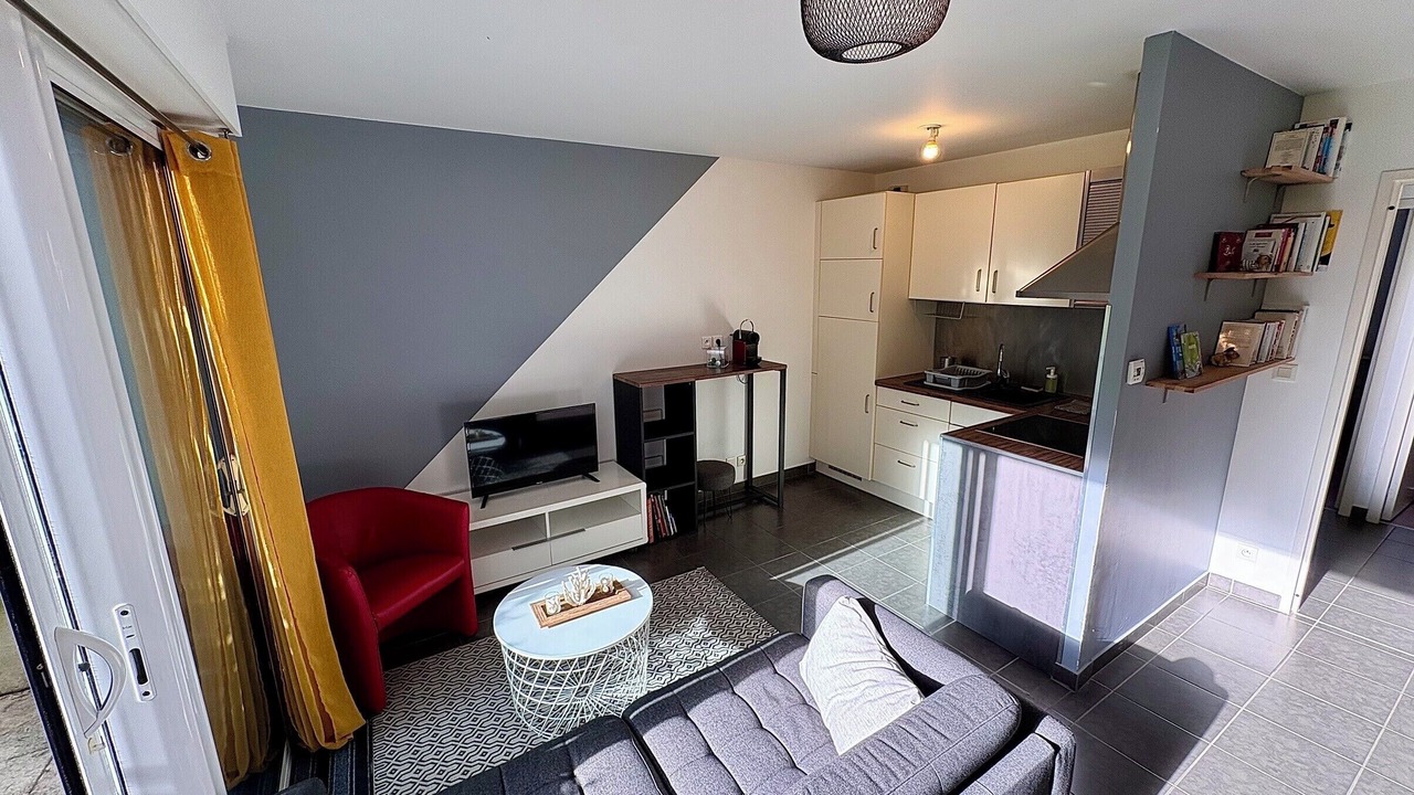 Photo of Livingroom in Coulmiers-Jardin des Plantes