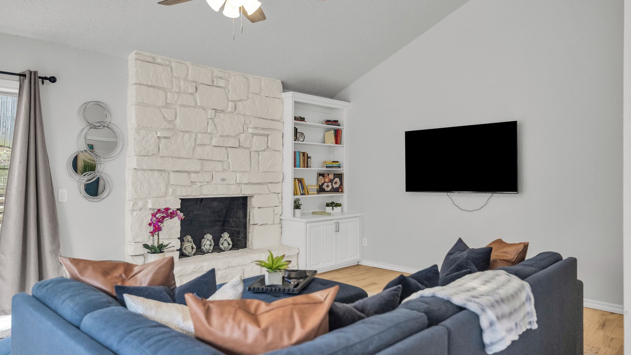 Photo of Livingroom in South Tulsa