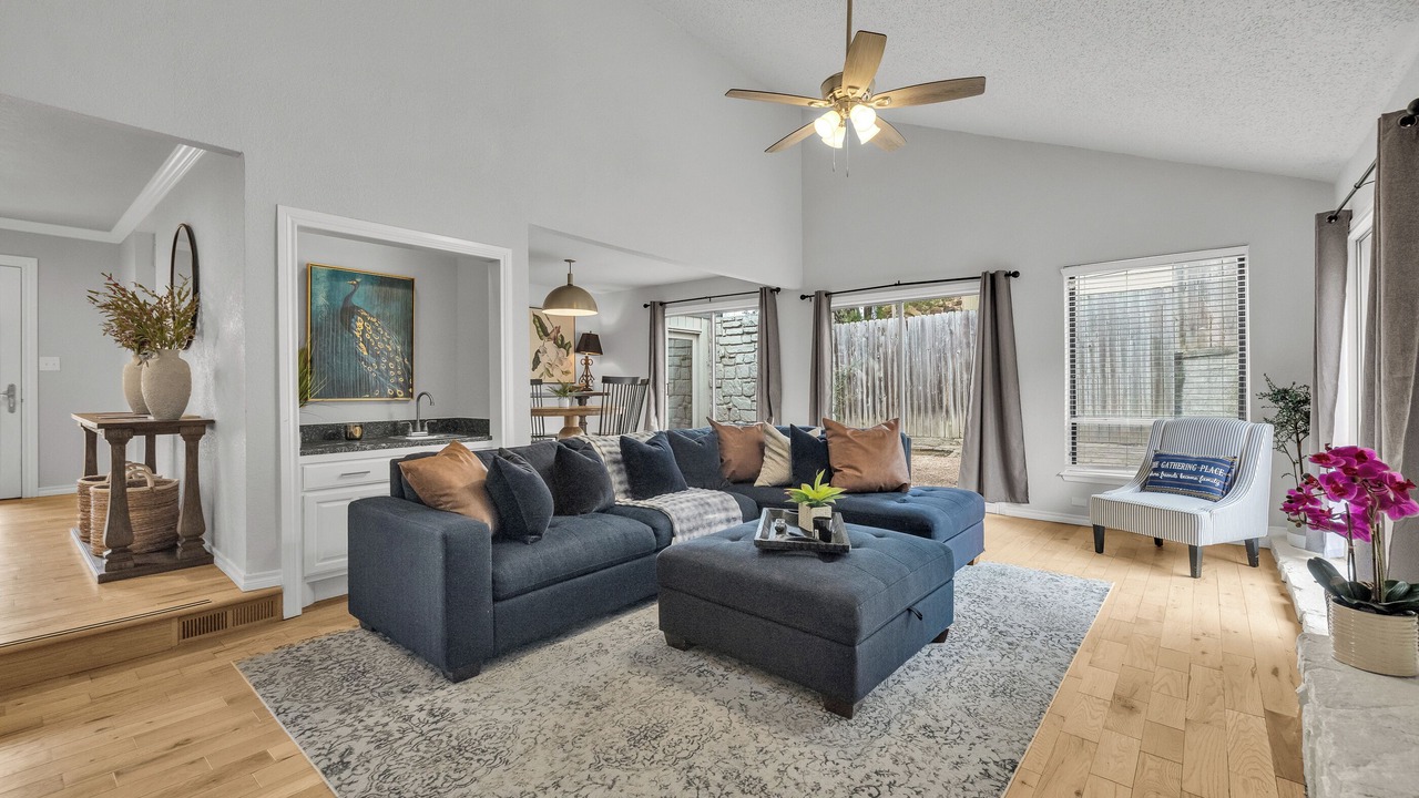 Photo of Livingroom in South Tulsa
