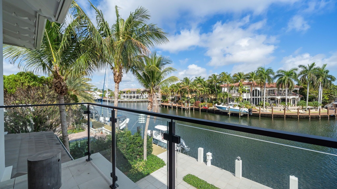 Photo of Patio Balcony in Lighthouse Point