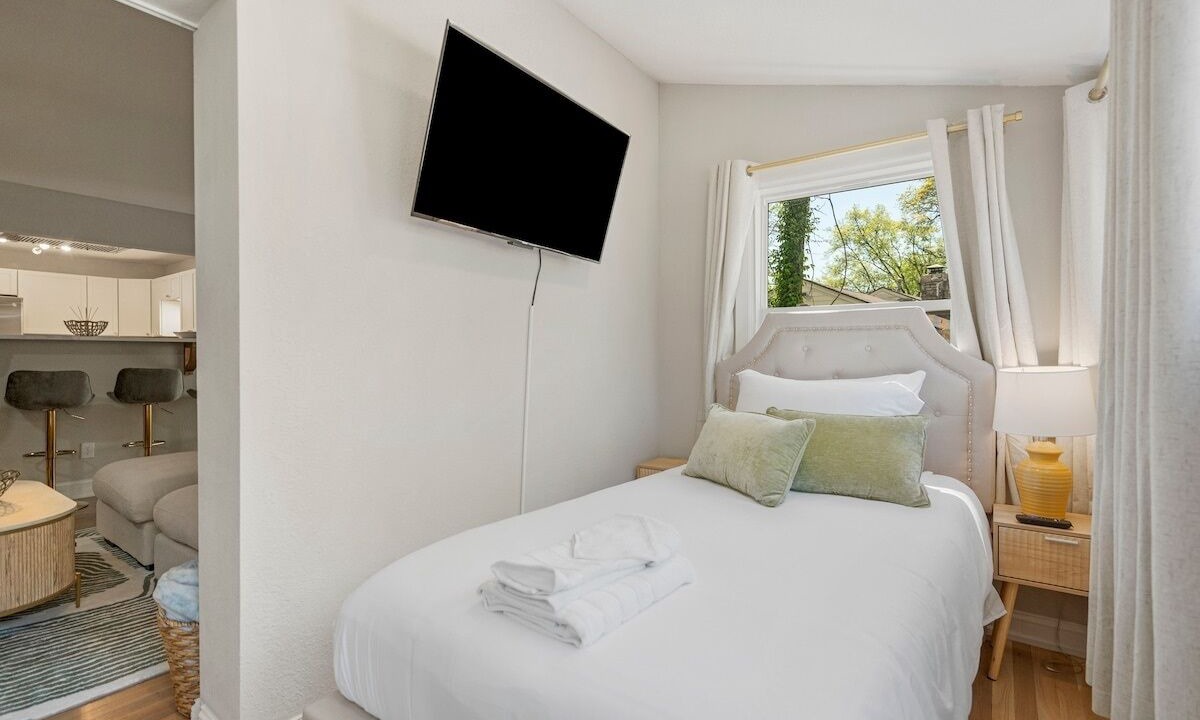 Photo of Bedroom in Tulsa