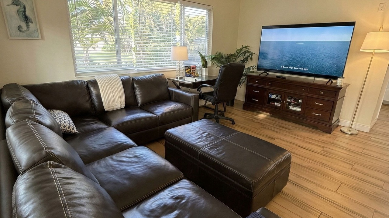 Photo of Livingroom in Central Corals