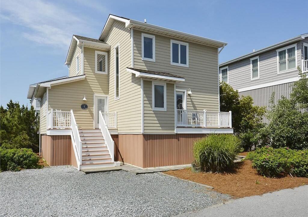 Photo of Outdoor in Sandpiper Pines