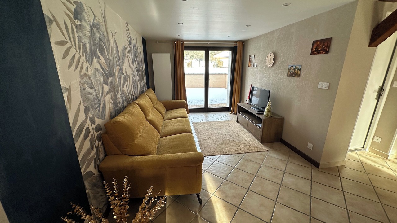 Photo of Livingroom in Saint-Christophe-la-Grotte