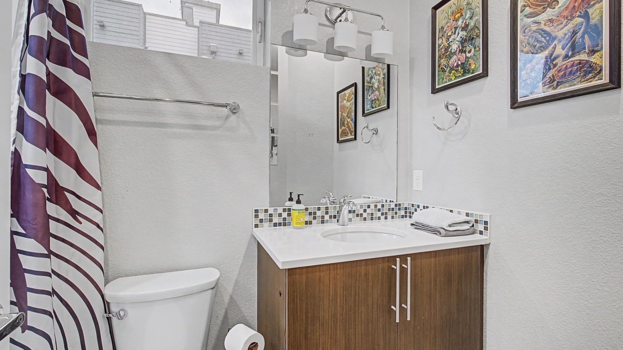 Photo of Bathroom in West Colfax