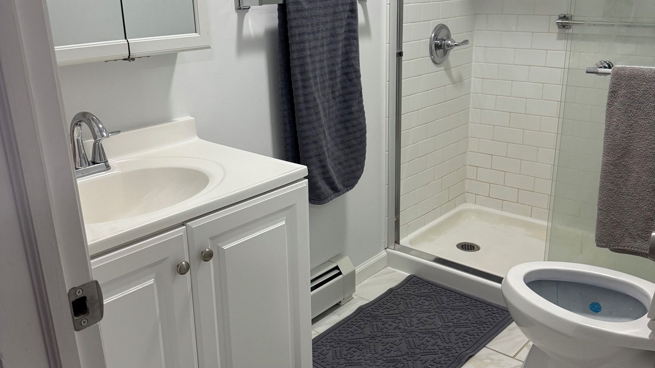 Photo of Bathroom in Roscoe