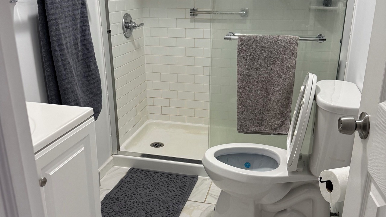 Photo of Bathroom in Roscoe