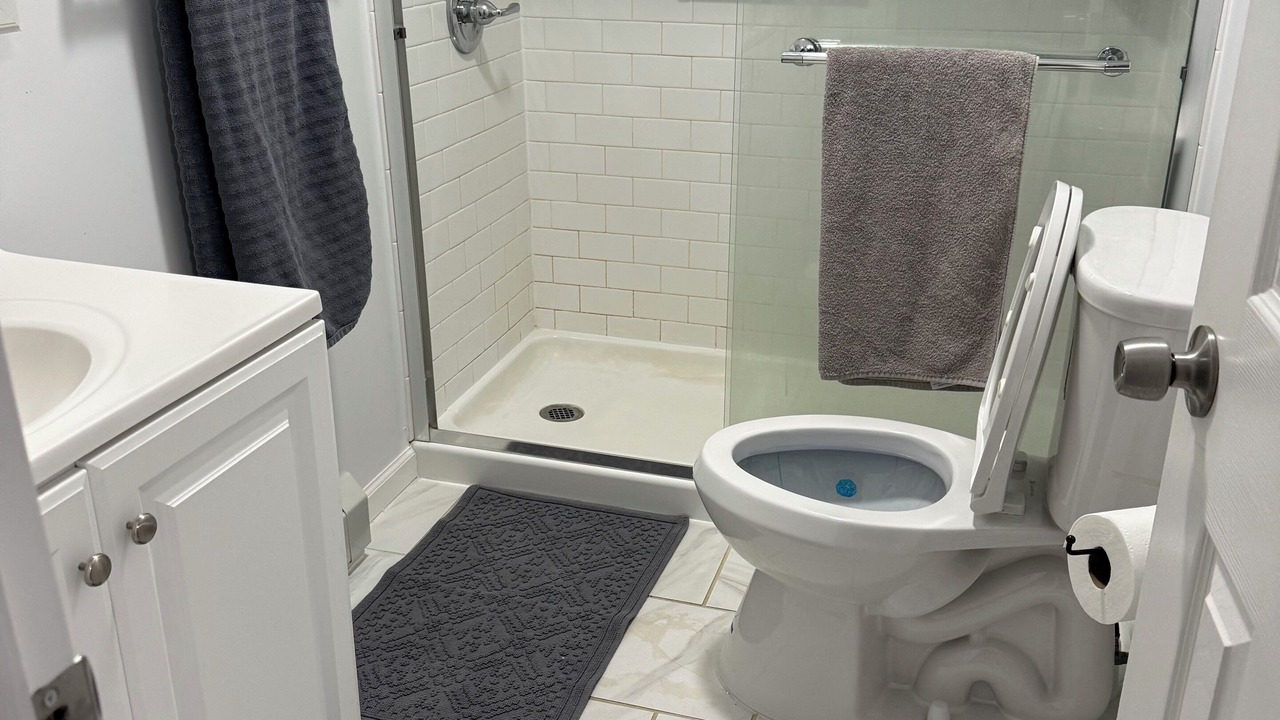 Photo of Bathroom in Roscoe