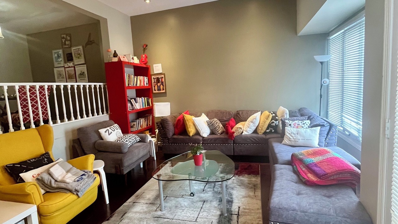 Photo of Livingroom in Hamilton