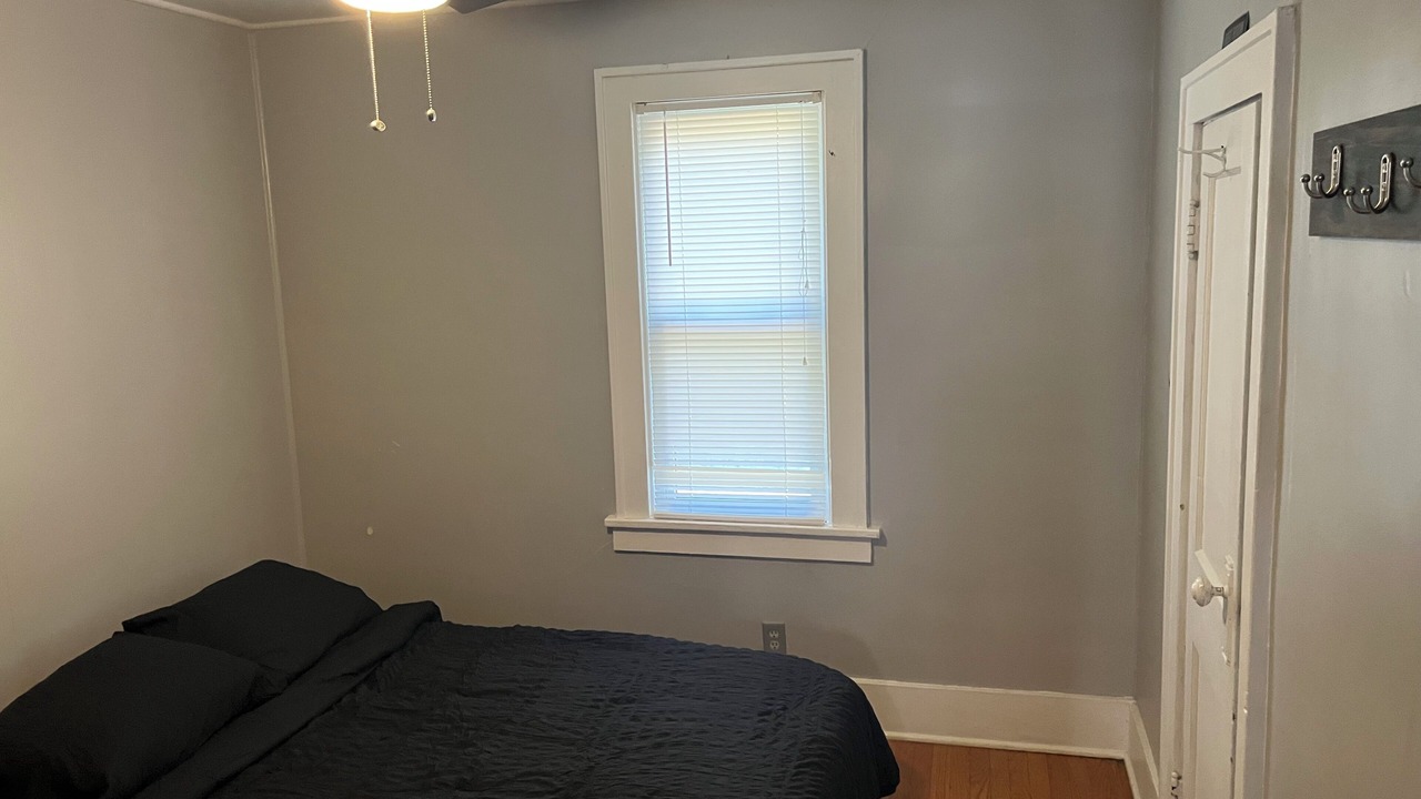 Photo of Bedroom in Roseland